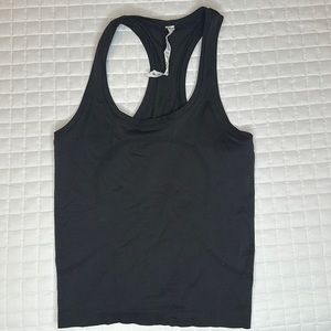 Lululemon Swiftly Tech Tank- Race Length- size 4